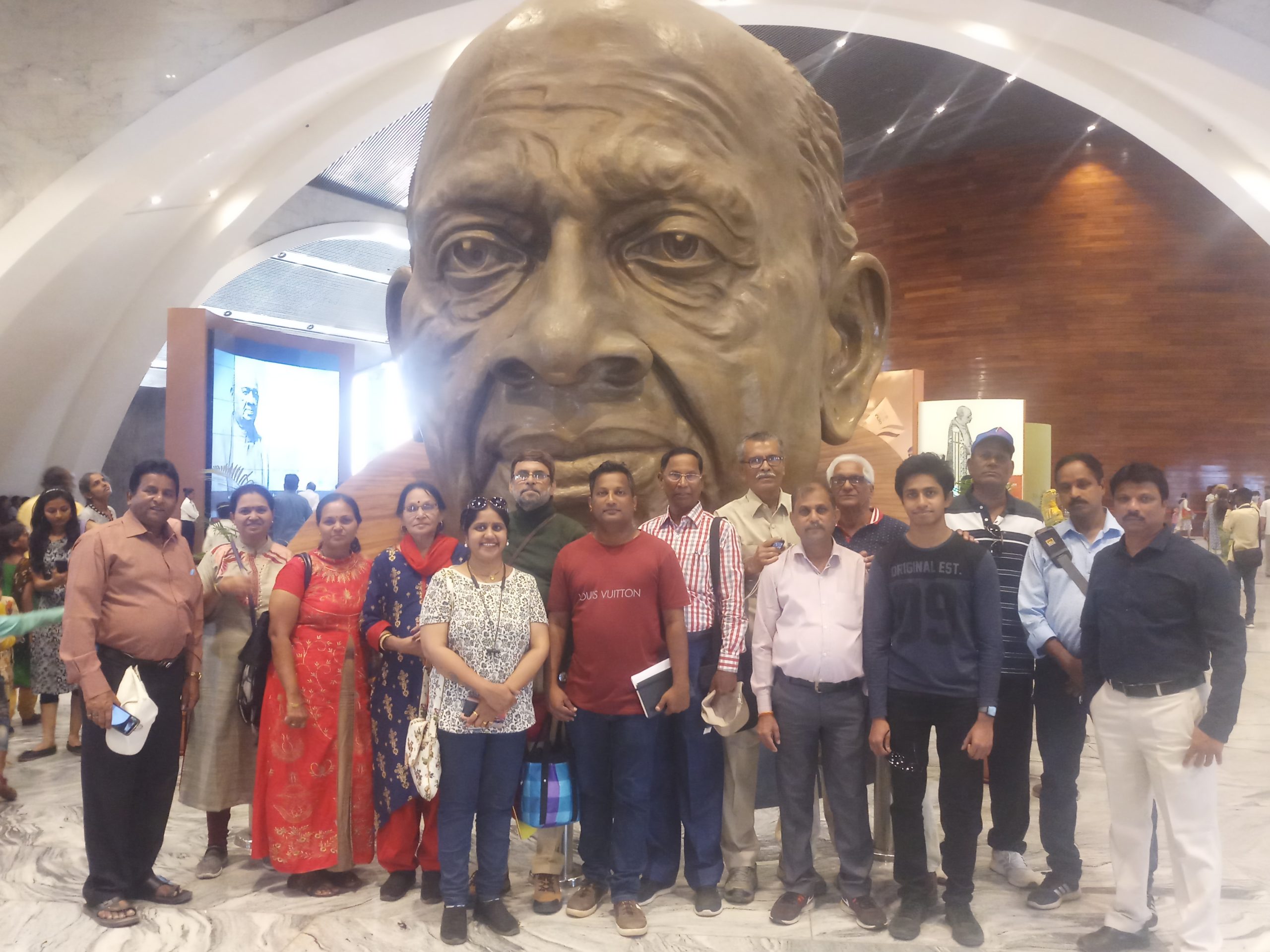 🙏स्टॅच्यू ऑफ युनिटी- लक्ष्मी विलास पॅलेस- कुबेर भंडारी शिव मंदिर- नीलकंठ धाम: स्वामींनारायन मंदिर- गरुडेश्वर दत्त मंदिर🙏