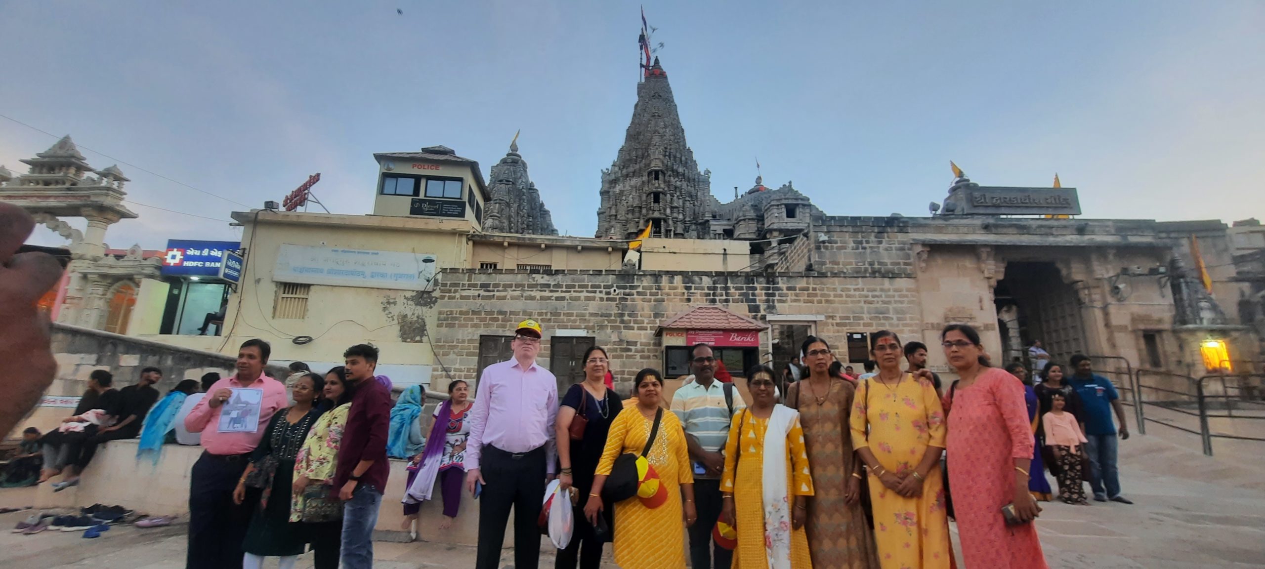 🌹 श्रीदत्त धुनी - श्रीदत्त पादुका दर्शन यात्रा, गिरनार🌹🙏दोन ज्योतिर्लिंग- दोन शक्तिपीठे- चारधामपैकी द्वारका धाम- सासनगीर लायन सफर- गिरनार दत्त पादुका दर्शन आणि दत्तधुनी दर्शन यात्रा... 🙏